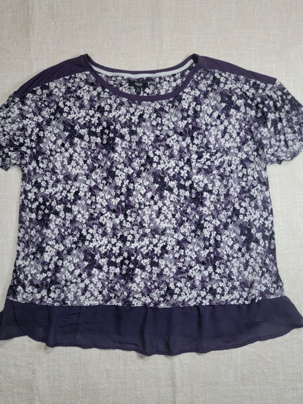 Simply Vera Vera Wang Floral Top Size 2X Purple White Sheer Flounce Hem